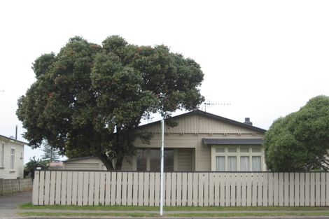 Photo of property in 15 Chambers Street, Te Awa, Napier, 4110