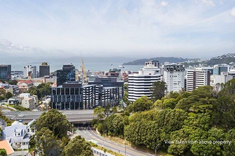 Photo of property in 41 Glenbervie Terrace, Thorndon, Wellington, 6011