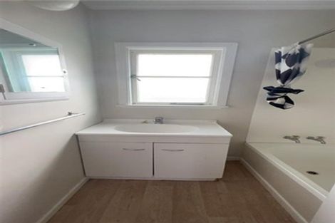 Photo of property in 136 Whau Valley Road, Kamo, 0112