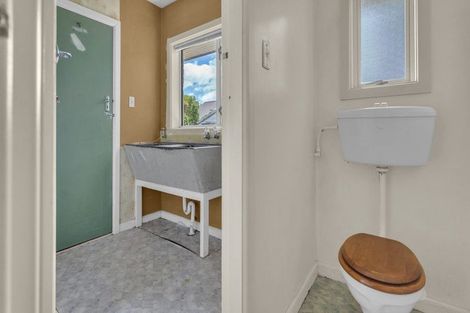 Photo of property in 48 Cranbrook Avenue, Burnside, Christchurch, 8053