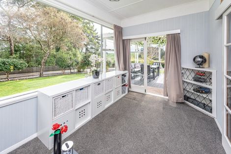 Photo of property in 17 Tulloch Street, Saint Johns Hill, Whanganui, 4500