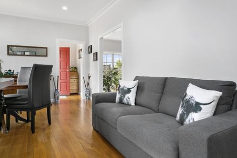 Photo of property in 25 Burwood Road, Matamata, 3400