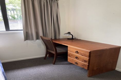 Photo of property in 8d Schnapper Rock Road, Schnapper Rock, Auckland, 0632