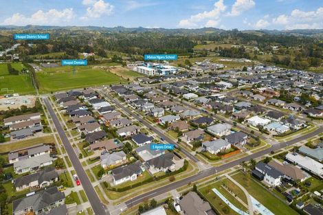 Photo of property in 1 Aporo Drive, Kumeu, 0810