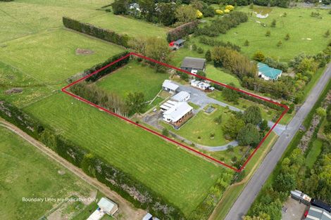 Photo of property in 28 Arcus Road, Te Horo, Otaki, 5582