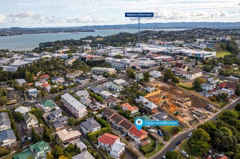 Photo of property in 1/15 Zion Road, Birkenhead, Auckland, 0626
