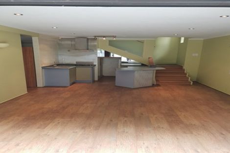 Photo of property in 6 Deodar Place, Totara Heights, Auckland, 2105