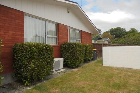 Photo of property in 1/31 Guinness Crescent, Ilam, Christchurch, 8041