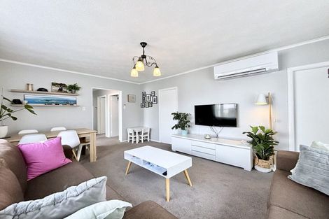 Photo of property in 179 Waddington Drive, Naenae, Lower Hutt, 5011