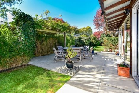 Photo of property in 33 Lynfield Avenue, Ilam, Christchurch, 8041