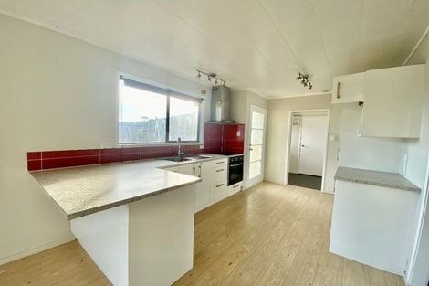 Photo of property in 15 Mon Desir Place, Manurewa, Auckland, 2102