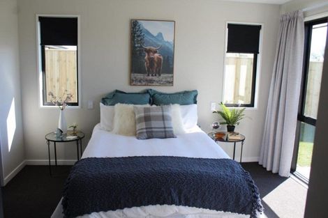 Photo of property in 8 Oakleigh Street, Woodend, 7610