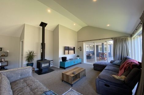 Photo of property in 31 Shepherd Road, Jacks Point, Queenstown, 9371