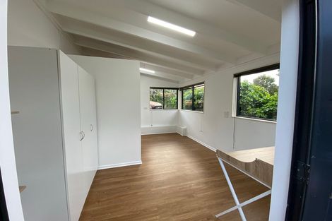 Photo of property in 58 Gladstone Road, Northcote, Auckland, 0627