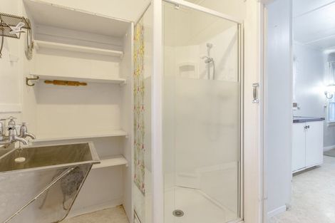 Photo of property in 36 Great North Road, Waipawa, 4210