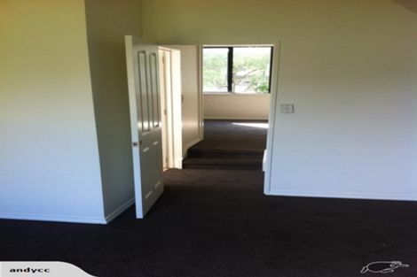 Photo of property in 2/12 White Swan Road, Mount Roskill, Auckland, 1041