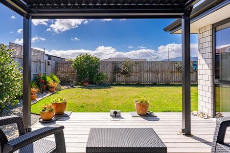 Photo of property in 4 Te Taniwha Road, One Tree Point, 0118