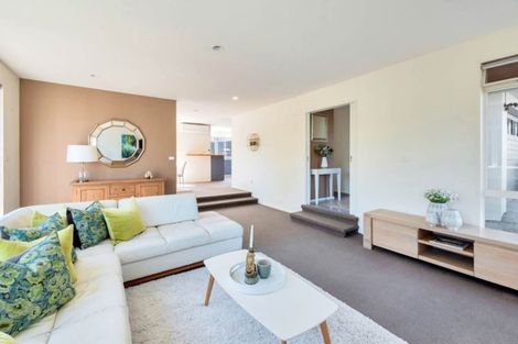 Photo of property in 2/41 Selwyn Crescent, Forrest Hill, Auckland, 0620