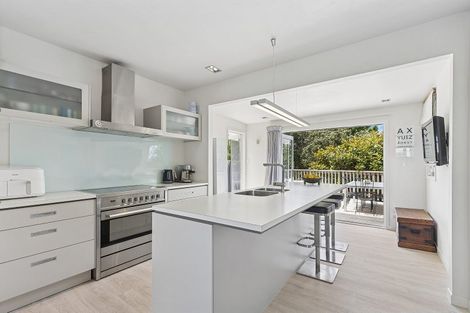 Photo of property in 58 Motuhara Road, Plimmerton, Porirua, 5026