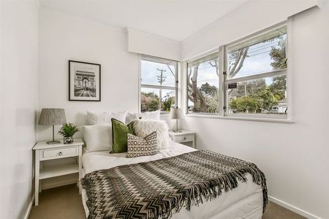 Photo of property in 1/29 Woodside Road, Massey, Auckland, 0614