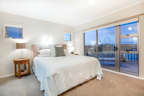 Photo of property in 37 Bosun Terrace, Whitby, Porirua, 5024