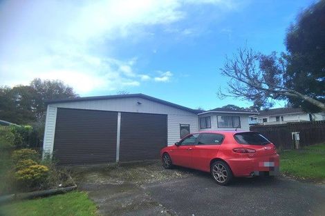 Photo of property in 5 St Margaret Place, West Harbour, Auckland, 0618