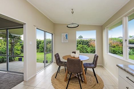 Photo of property in 6 Roskilda Crescent, Taradale, Napier, 4112