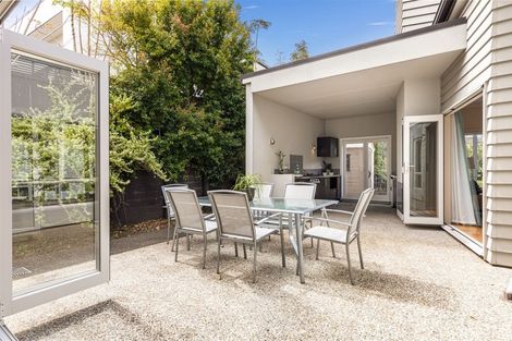 Photo of property in 30c Marine Parade, Mellons Bay, Auckland, 2014