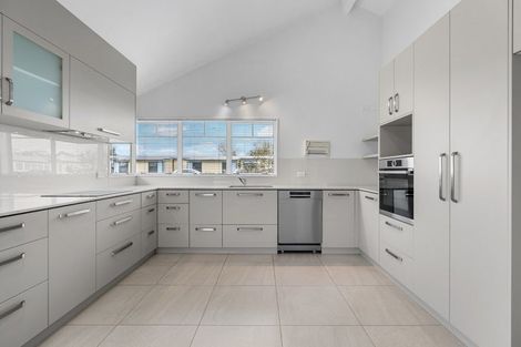 Photo of property in 68 Grey Street, Cambridge, 3434