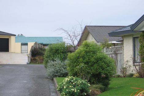 Photo of property in 10 Jordan Way, Kelvin Grove, Palmerston North, 4414