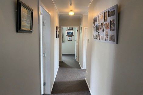 Photo of property in 91 Awanui Street, Merrilands, New Plymouth, 4312