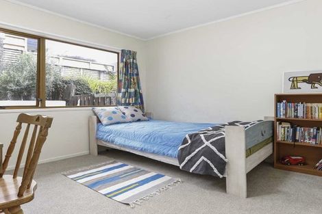 Photo of property in 2/23 Commodore Parry Road, Castor Bay, Auckland, 0620