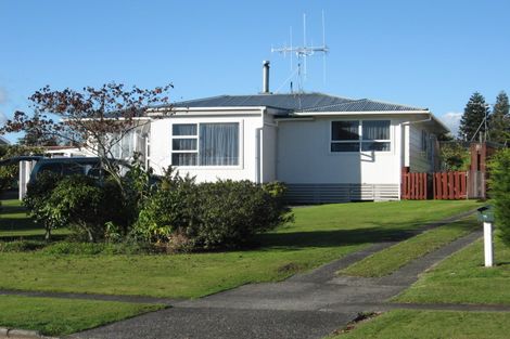 Photo of property in 13 Aotea Crescent, Tokoroa, 3420