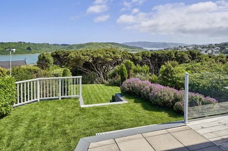 Photo of property in 14 Dornoch Place, Papakowhai, Porirua, 5024