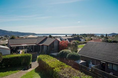 Photo of property in 43 Thelma Place, Lynmore, Rotorua, 3010