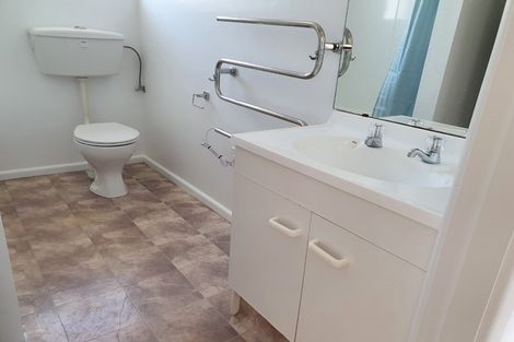 Photo of property in 8/20a Dickson Crescent, Hornby, Christchurch, 8042