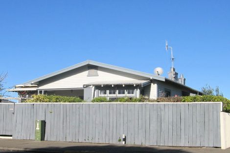 Photo of property in 2 Todd Street, Napier South, Napier, 4110