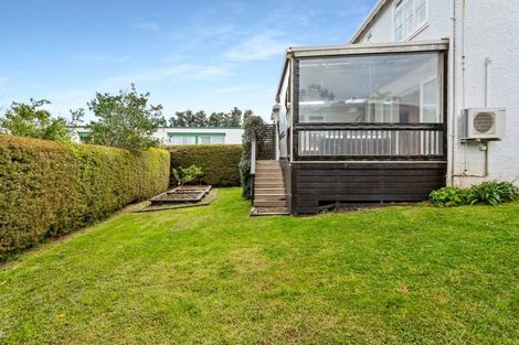 Photo of property in 50 Palmerston Road, Birkenhead, Auckland, 0626