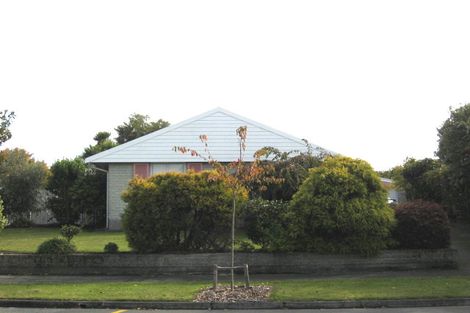 Photo of property in 49 Grahams Road, Ilam, Christchurch, 8041