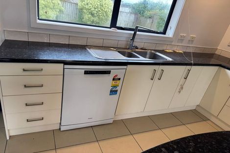 Photo of property in 41 Breaker Grove, Waiuku, 2123