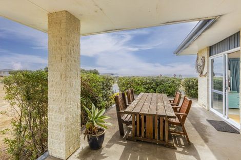Photo of property in 62 Beach Road, Porangahau, 4293