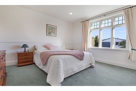 Photo of property in 4 Queen Street, Oxford, 7430