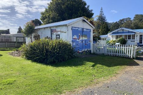 Photo of property in 6 Tatahi Street, Te Puru, Thames, 3575