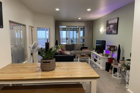 Photo of property in Stadium Garden Flats, 317/107 Thorndon Quay, Pipitea, Wellington, 6011