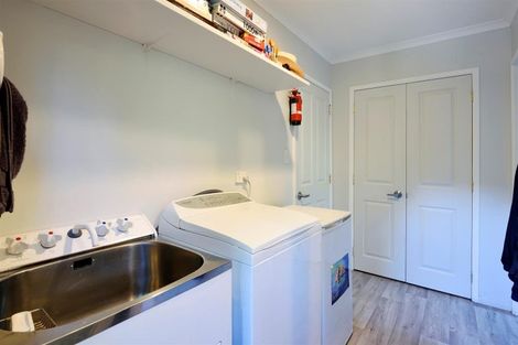 Photo of property in 5 Kaimiko Place, Okiwi Bay, 7193