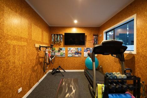 Photo of property in 7 Kanuka Drive, Hokowhitu, Palmerston North, 4410