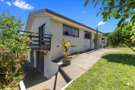 Photo of property in 24 Lachlan Drive, Dinsdale, Hamilton, 3204