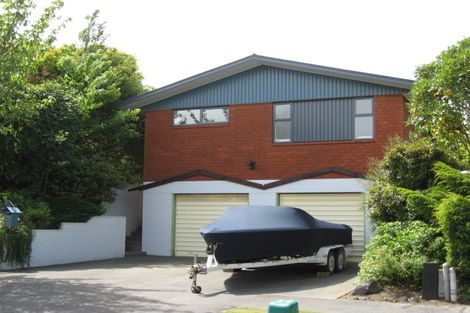 Photo of property in 10 Hillcrest Place Avonhead Christchurch City