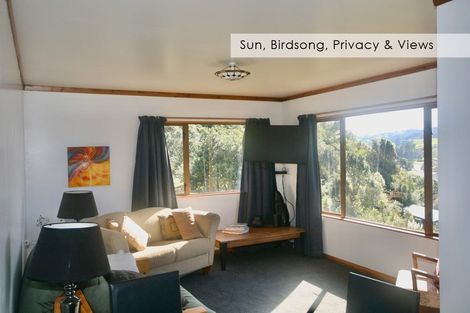 Photo of property in 16 Pine Grove, Tairua, 3508