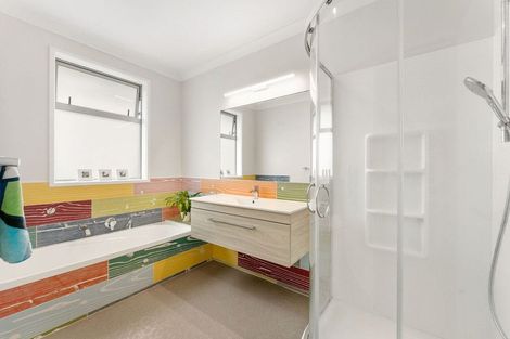 Photo of property in 44 Butterworth Crescent, Papamoa Beach, Papamoa, 3118